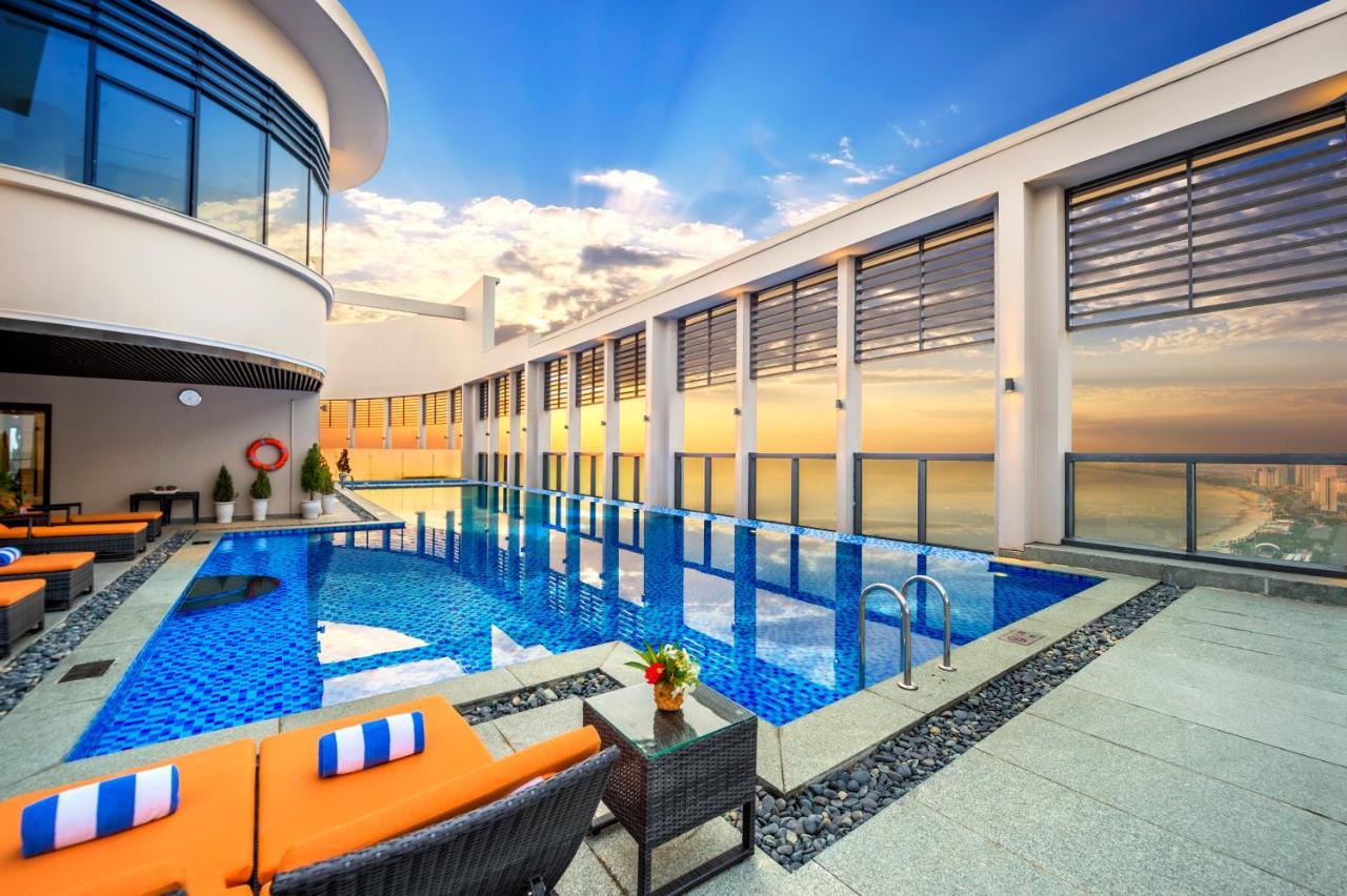 Altara Suites Da Nang By Ahg Eksteriør billede